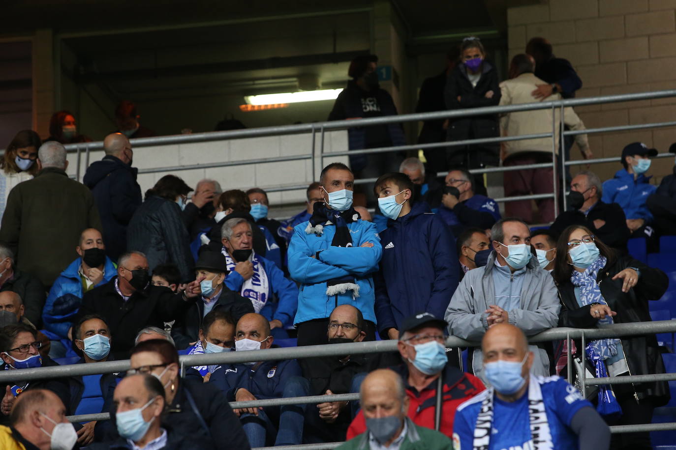 Fotos: ¿Estuviste en el Real Oviedo - Burgos? ¡Búscate!