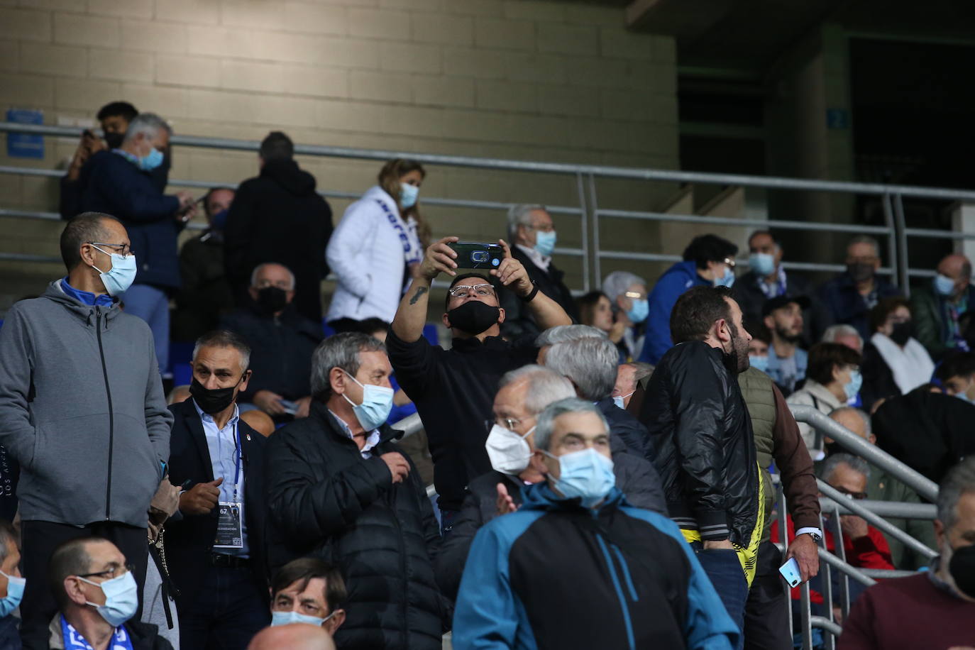 Fotos: ¿Estuviste en el Real Oviedo - Burgos? ¡Búscate!