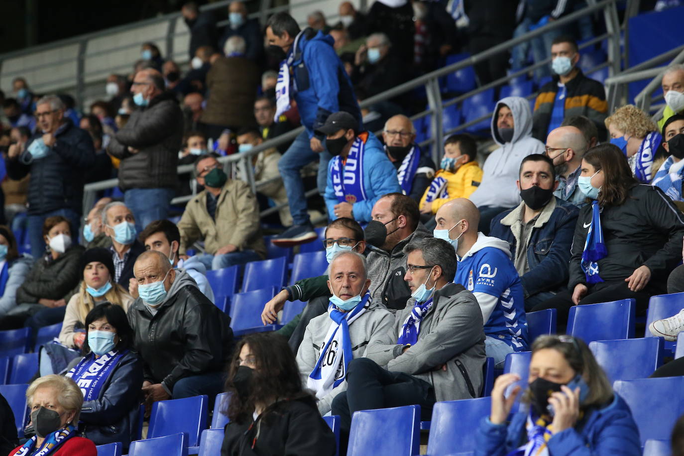 Fotos: ¿Estuviste en el Real Oviedo - Burgos? ¡Búscate!