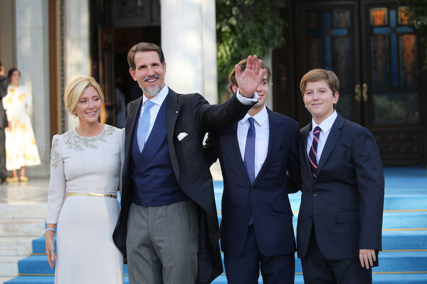 En enlace de Felipe de Grecia y Nina Flohr reúne a representantes de las casas europeas, incluida la Reina Sofía, que tras asistir a los Premios voló a su país