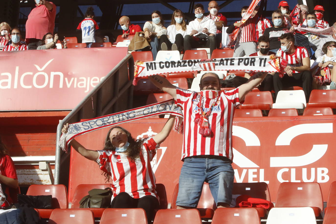 Fotos: ¿Estuviste en el Sporting - Valladolid? ¡Búscate!