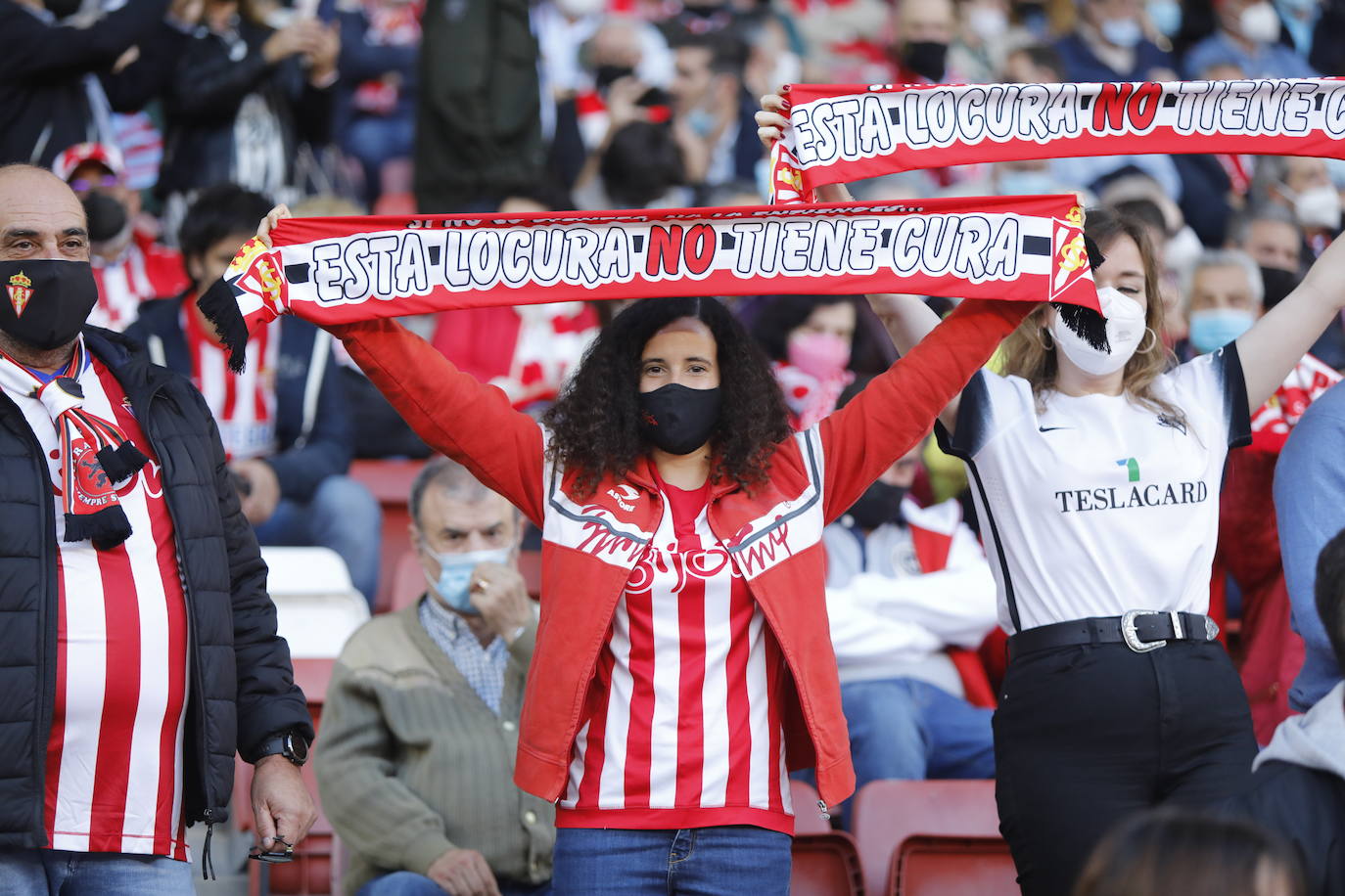 Fotos: ¿Estuviste en el Sporting - Valladolid? ¡Búscate!