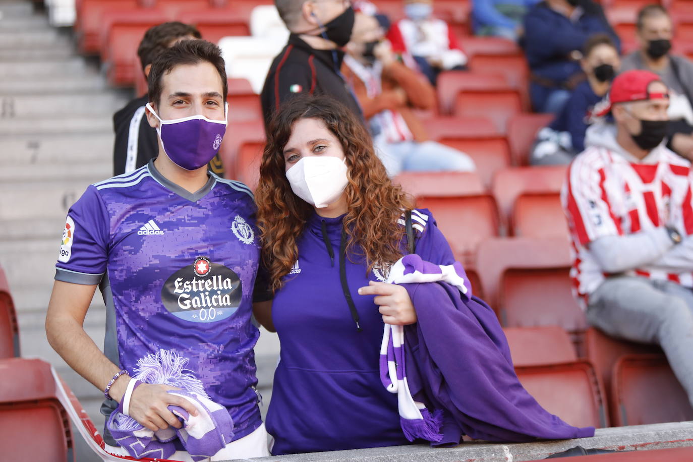 Fotos: ¿Estuviste en el Sporting - Valladolid? ¡Búscate!