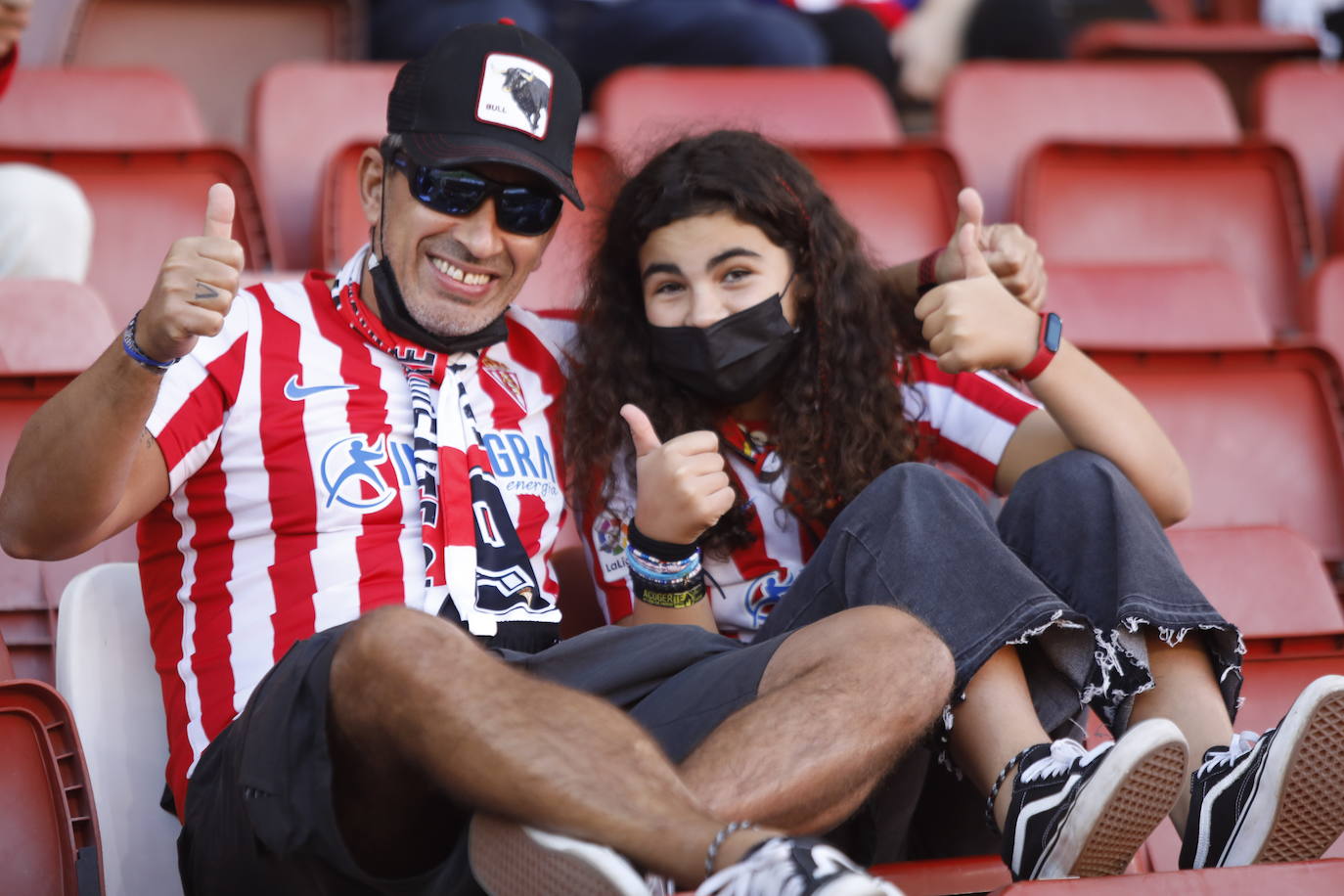 Fotos: ¿Estuviste en el Sporting - Valladolid? ¡Búscate!