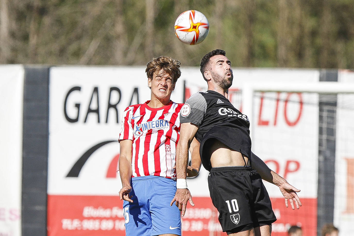 Fotos: Las mejores jugadas del Lealtad - Sporting B