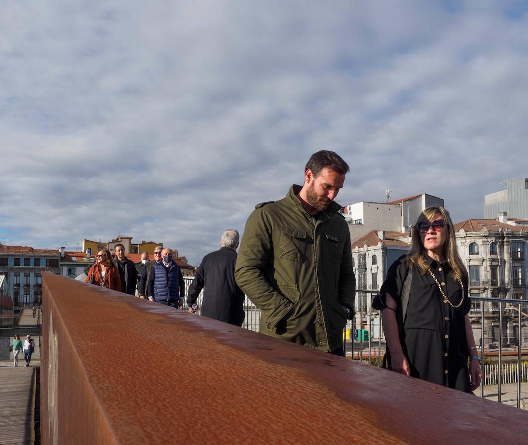 Fotos: Firmas ilustres en el &#039;paseo del colesterol&#039; de Avilés