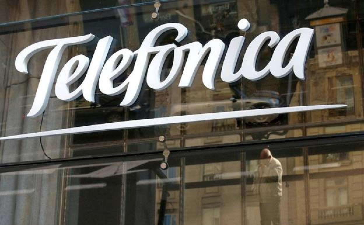 El CEO de Telefónica Tech mantuvo varios encuentros con representantes de la Cámara de Comercio de Oviedo y empresarios.