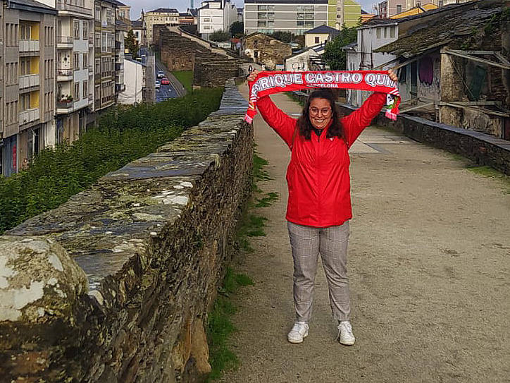 La afición del Sporting ha viajado a Lugo para empujar al equipo gijonés hacia la victoria