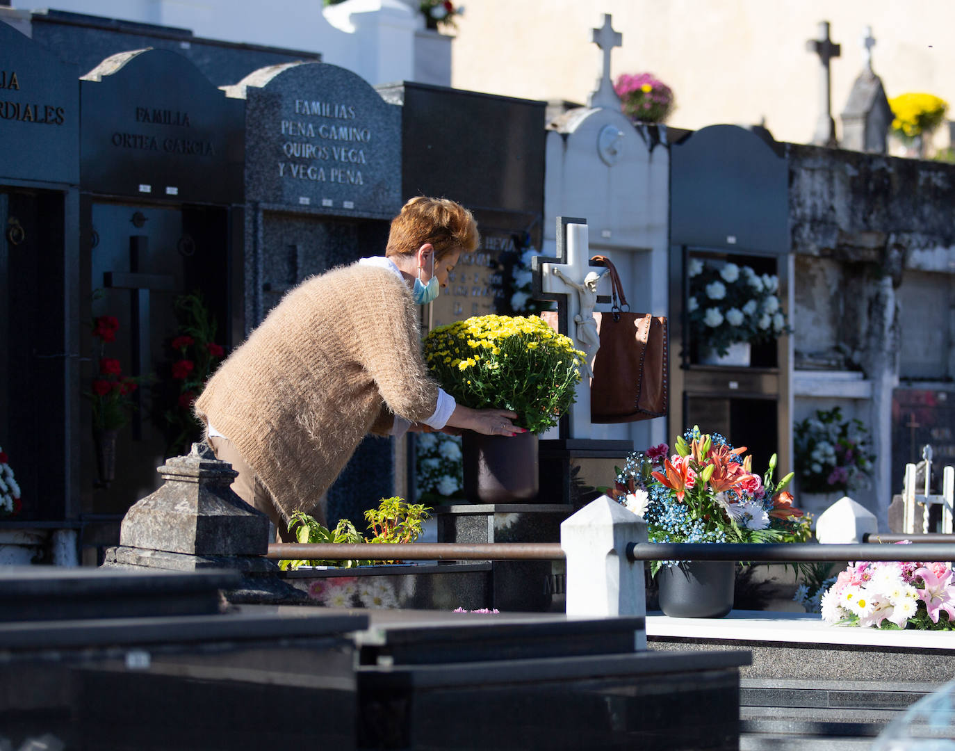 El recuerdo a los seres queridos fallecidos hoy está muy presente