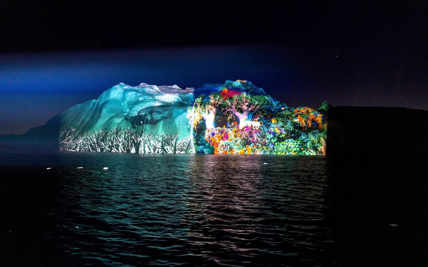 La Cumbre del Clima de la ONU ya ha comenzado y el artista suizo Gerry Hofstetter ha querido ayudar a concienciar sobre la importancia de cuidar el planeta. Hofstetter ha creado trece proyecciones en los icebergs del Ártico basadas en escenas de la naturaleza.