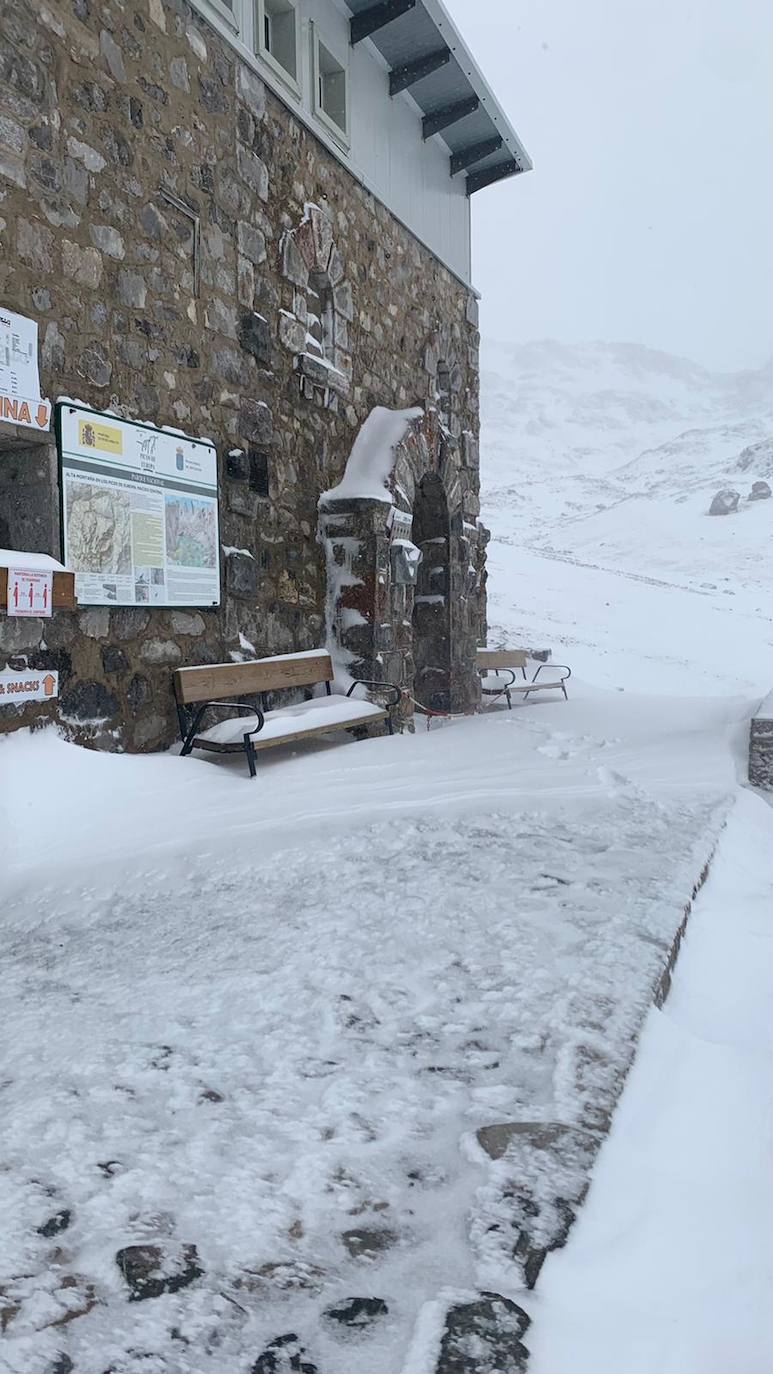 Fotos: La nieve y la lluvia, protagonistas en Asturias