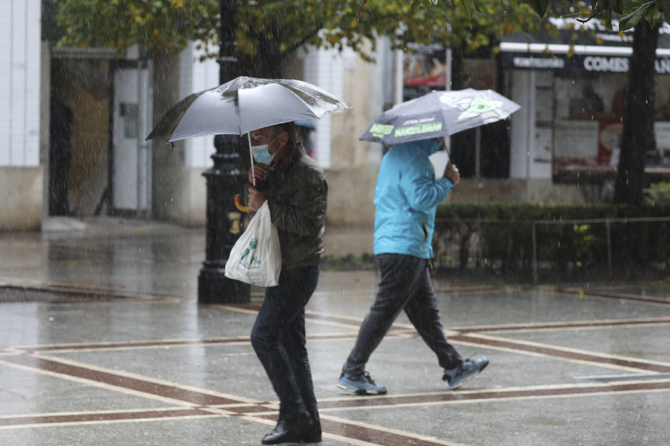 Fotos: La nieve y la lluvia, protagonistas en Asturias