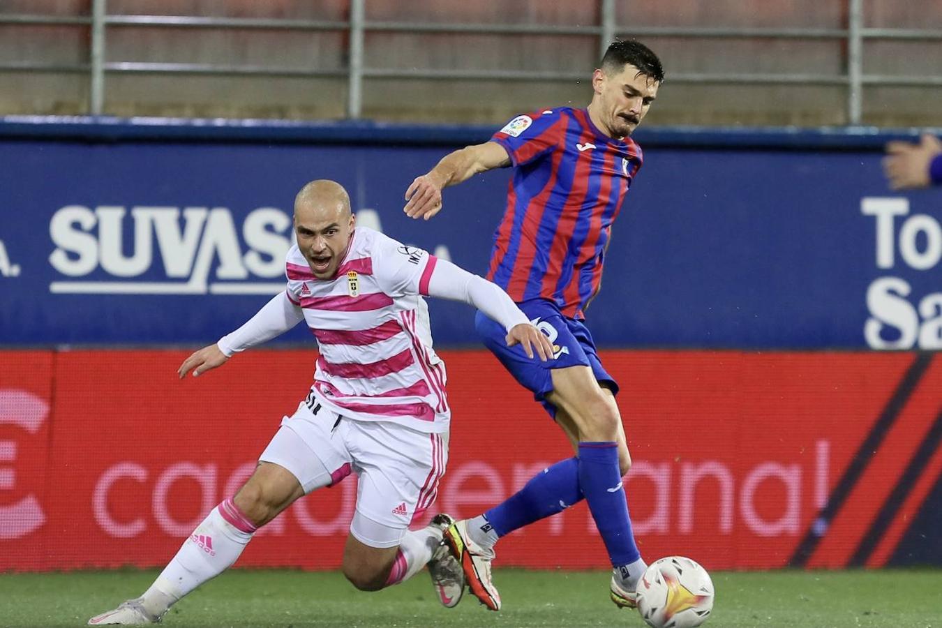 Estas son las mejores imágenes del partido disputado entre el SD Eibar y el Real Oviedo (1-0).