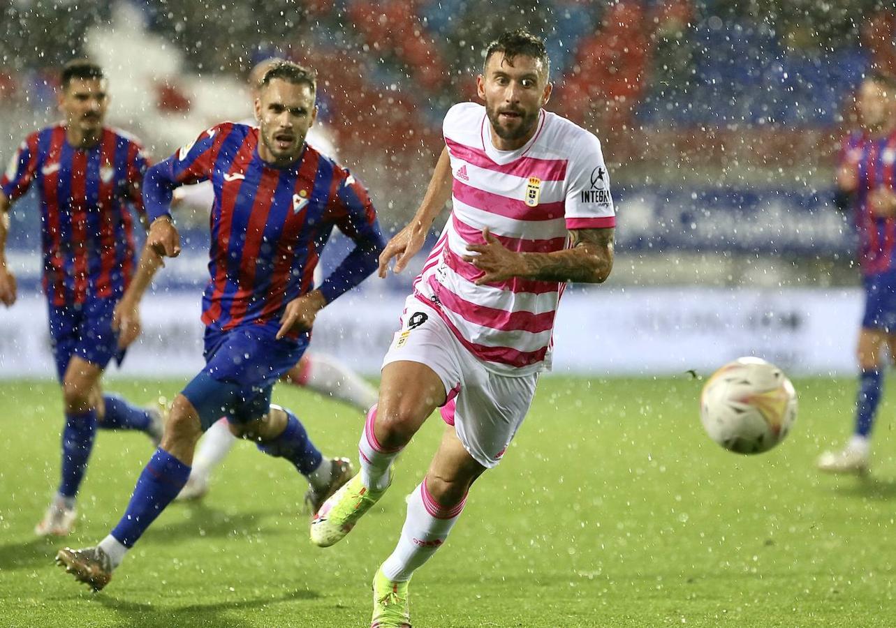 Estas son las mejores imágenes del partido disputado entre el SD Eibar y el Real Oviedo (1-0).