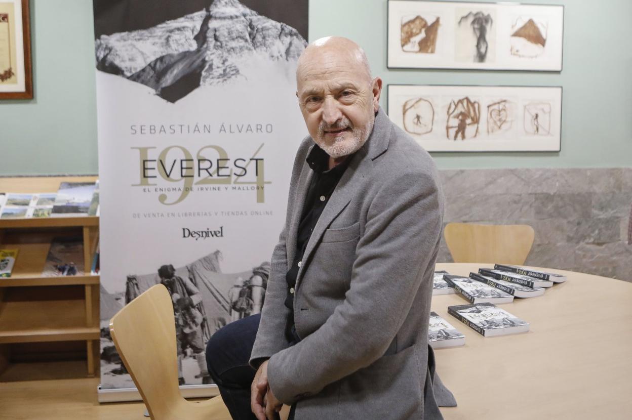 Sebastián Álvaro, antes de la presentación de su último libro. 