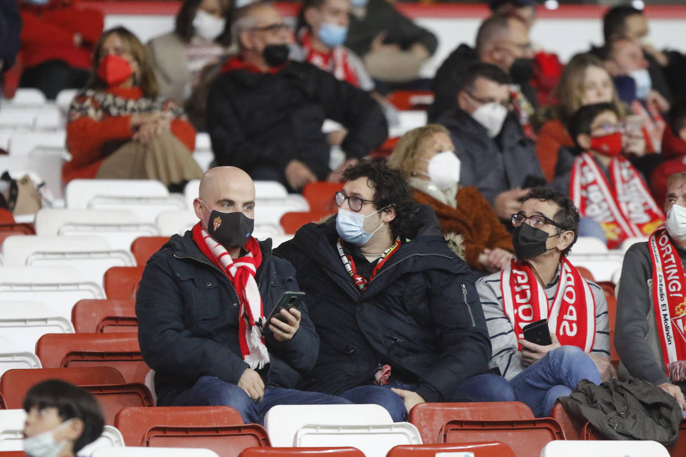 Fotos: ¿Estuviste en el Sporting - Real Sociedad B? ¡Búscate!