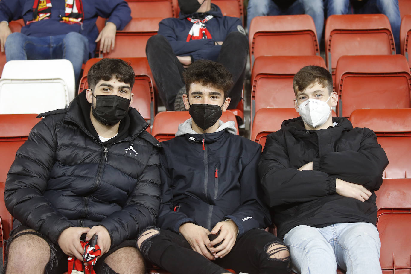 Fotos: ¿Estuviste en el Sporting - Real Sociedad B? ¡Búscate!