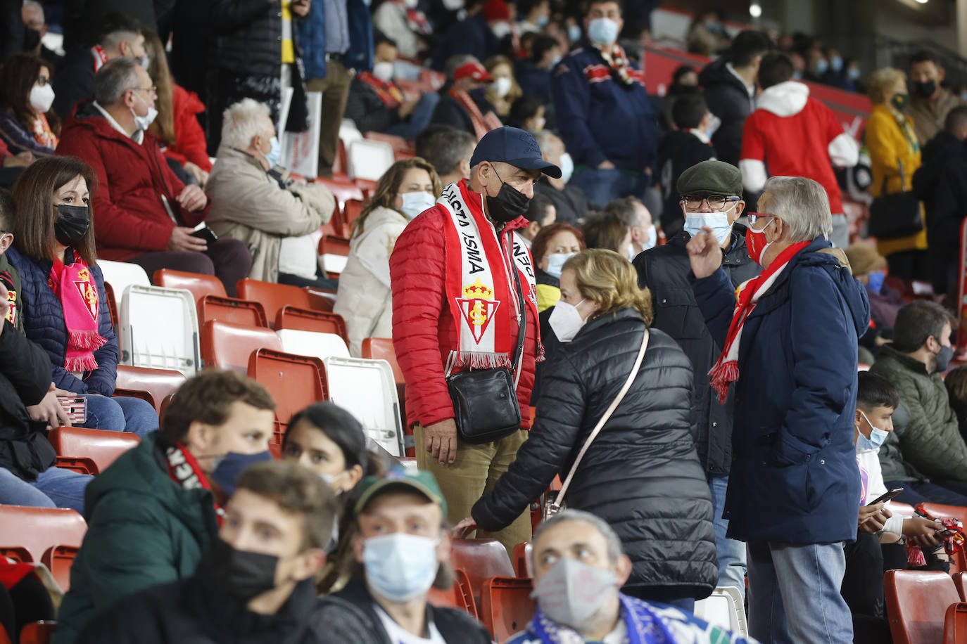 Fotos: ¿Estuviste en el Sporting - Real Sociedad B? ¡Búscate!