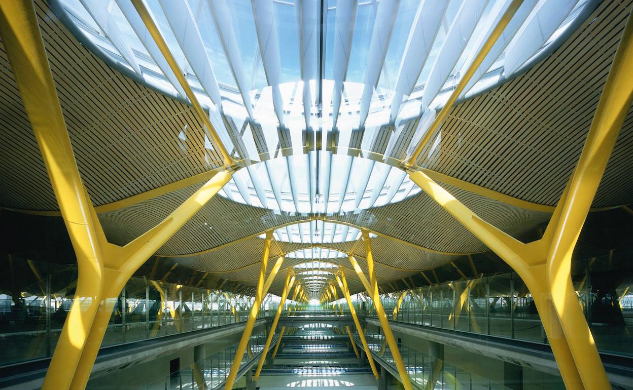 Terminal T4 del aeropuerto de Barajas en Madrid. 