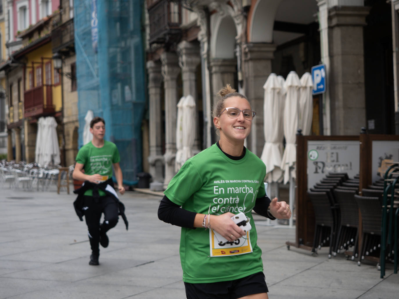 La Asociación Española contra el Cáncer (AECC) ha organizado marchas en Gijón y Avilés para que «la gente tome conciencia y colabore». El objetivo de la iniciativa es mejorar la calidad de vida de los enfermos de cáncer. 