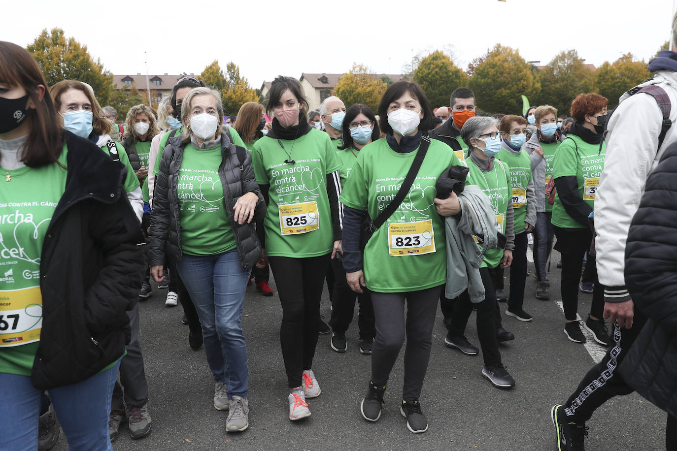 La Asociación Española contra el Cáncer (AECC) ha organizado marchas en Gijón y Avilés para que «la gente tome conciencia y colabore». El objetivo de la iniciativa es mejorar la calidad de vida de los enfermos de cáncer. 