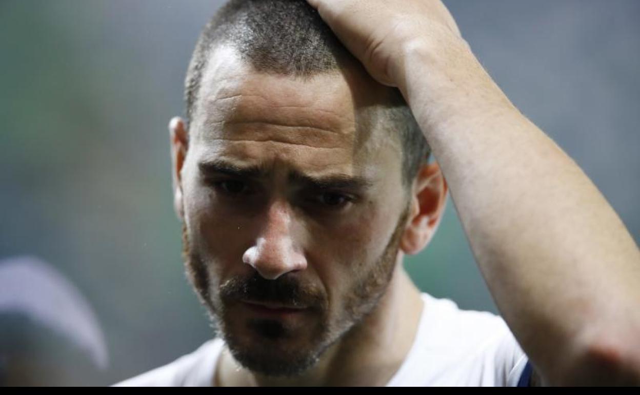 Leonardo Bonucci simboliza la debacle de Italia. 