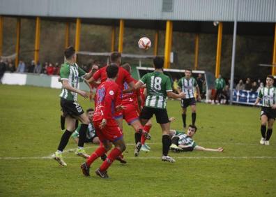 Imagen secundaria 1 - El sueño del Nalón se esfuma en los penaltis