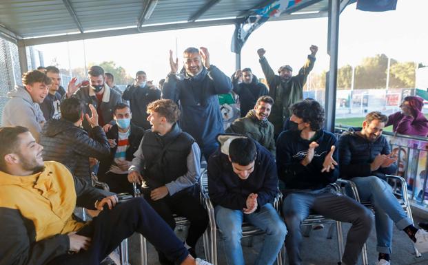 El Ceares celebra el anuncio del enfrentamiento en la Copa del Rey. 