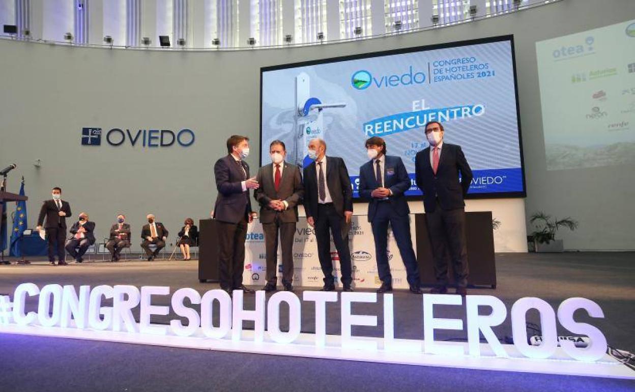 Inauguración del XVIII Congreso de Hoteleros Españoles. 