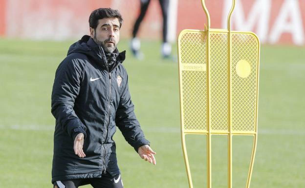 David Gallego, en un entrenamiento del Sporting.