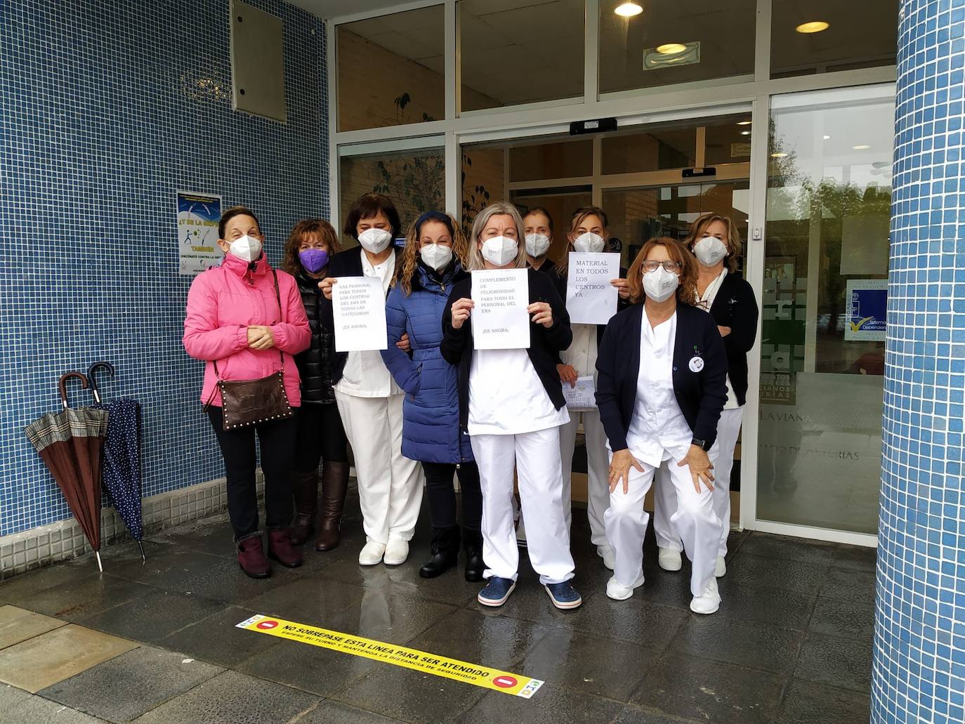 Personal de todos los centros de la red pública geriátrica salieron ese miércoles a la calle para protestar «por las condiciones» en las que trabajan 