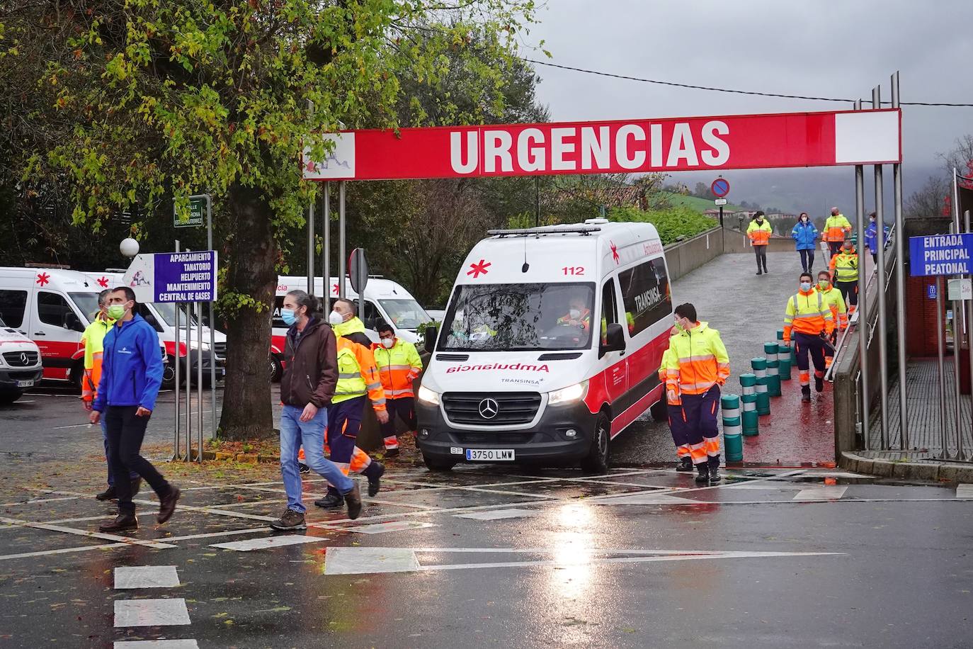 Las intensas lluvias y la nieve caída en los últimos días ha provocado importantes daños en buena parte de Asturias, principalmente en la zona oriental de la región donde, incluso, se ha tenido que evacuar a decenas de pacientes del hospital de Arriondas. Pero el agua también ha anegado otras áreas de Asturias 