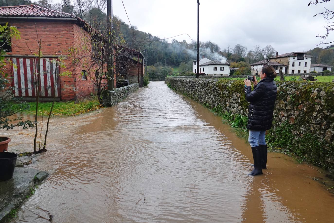 Fotos: Los ríos se desbordan en el oriente de Asturias