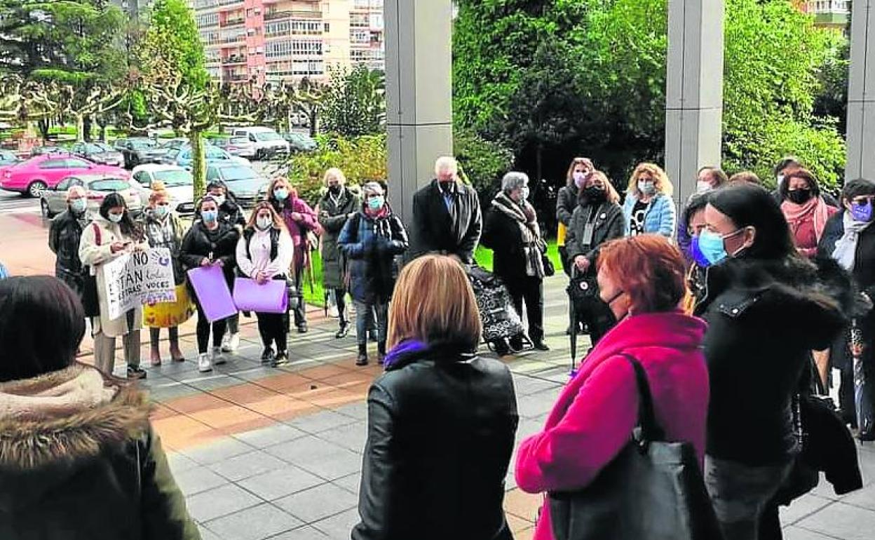 En Castrillón también se leyó el manifiesto comarcal. 