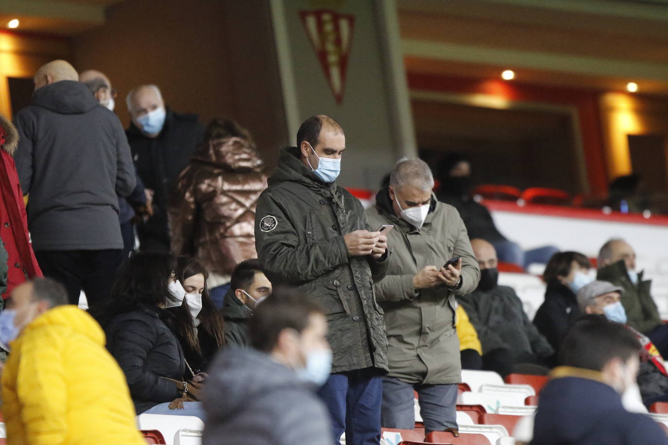 Fotos: ¿Estuviste en el Sporting - Fuenlabrada? ¡Búscate!