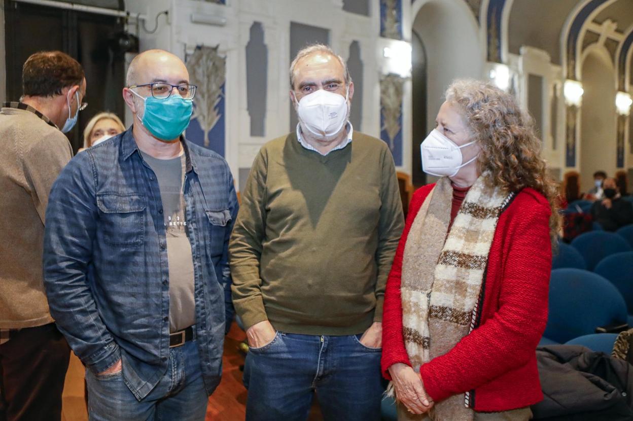 Rubén Vega, Francisco Erice y Carmen García, en el Centro de Cultura Antiguo Instituto. 