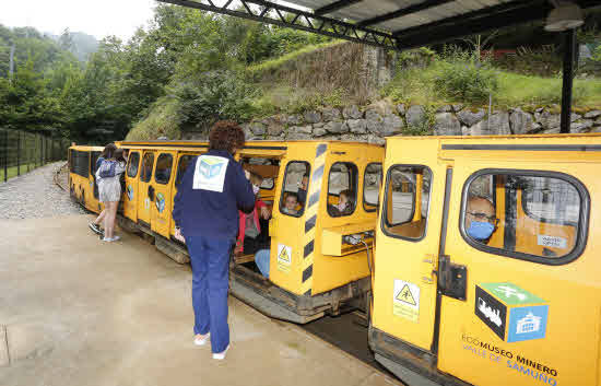 El tren del ecomuseo de Samuño 