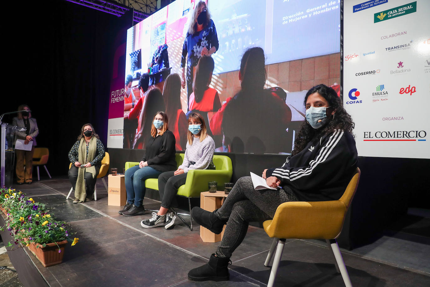 'Futuro en Femenino' educa en igualdad a los más jóvenes y visibiliza la importancia del papel de la mujer en la empresa, las instituciones y la sociedad.