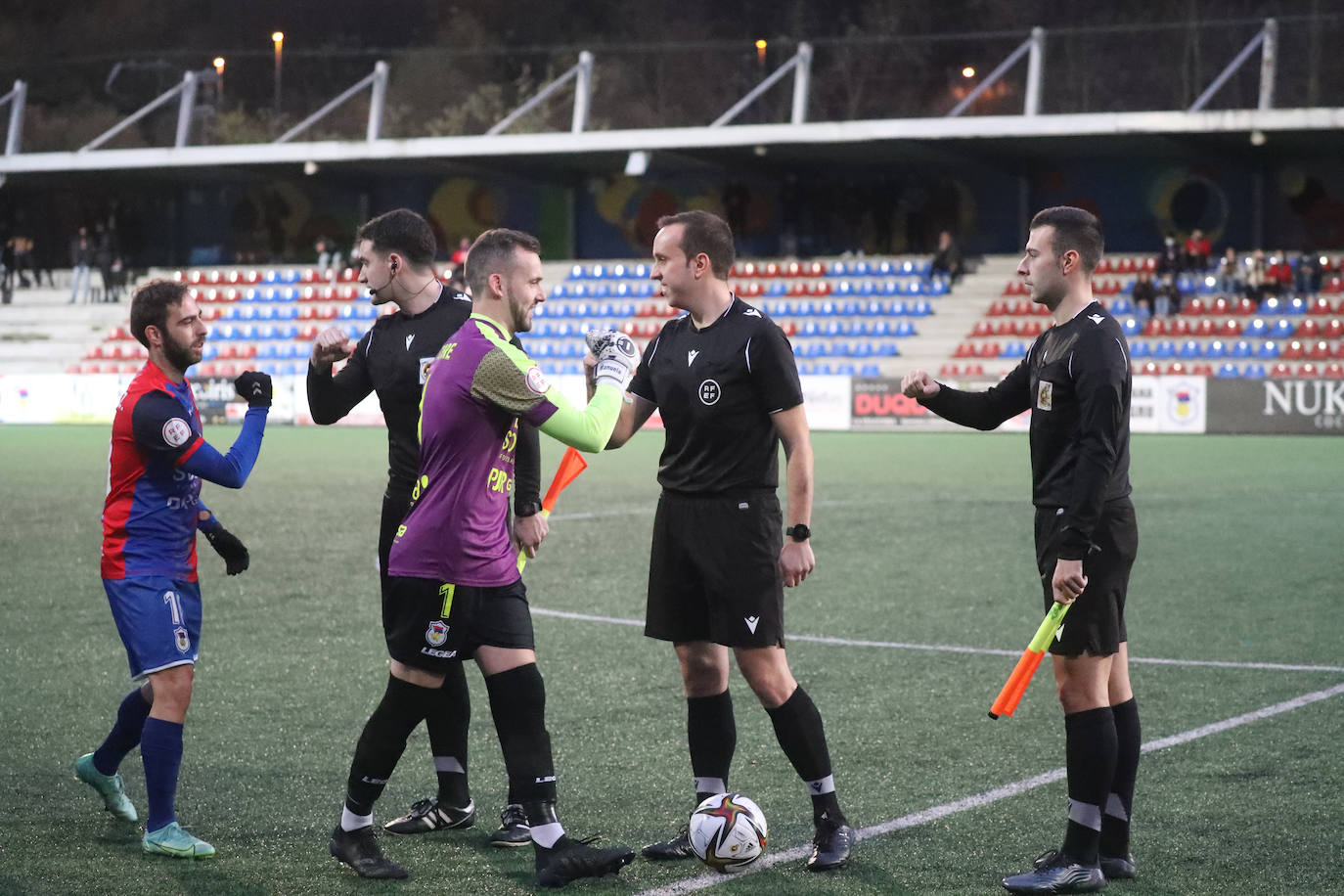 Fotos: Las mejores jugadas del Langreo-Pontevedra