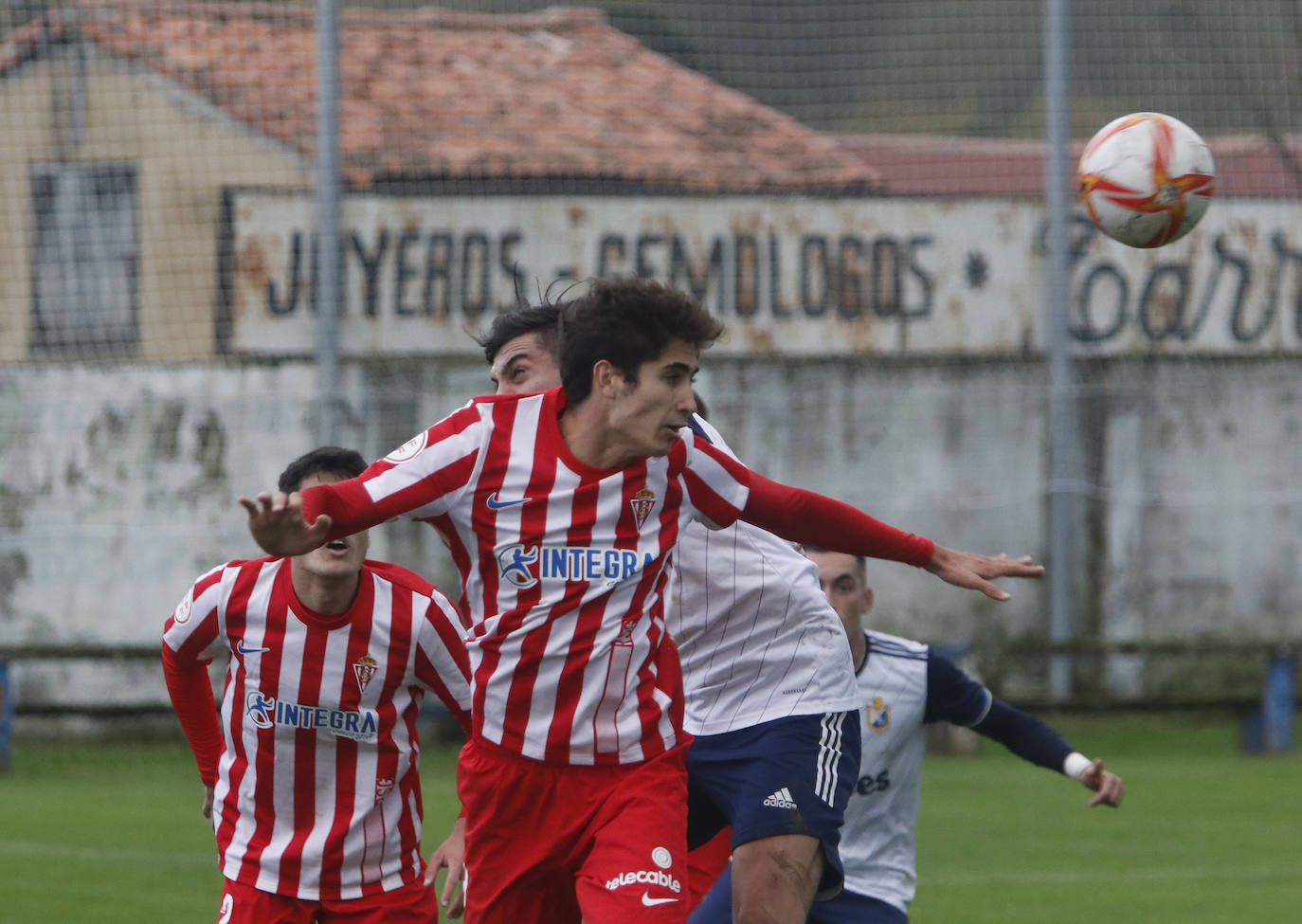 Fotos: Las mejores jugadas del Sporting B-Mosconia
