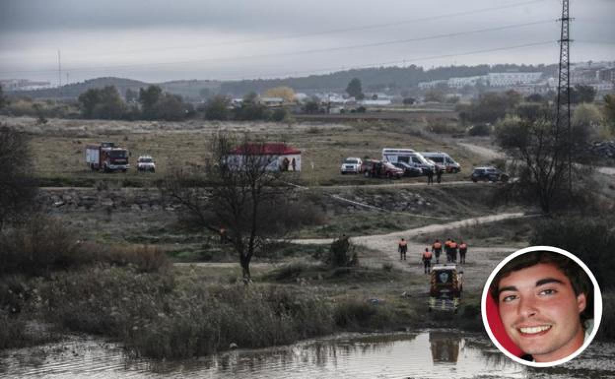 Imagen del puesto de mando ubicado en El Pico del Guadiana. En el círculo, Pablo Sierra Moreno.