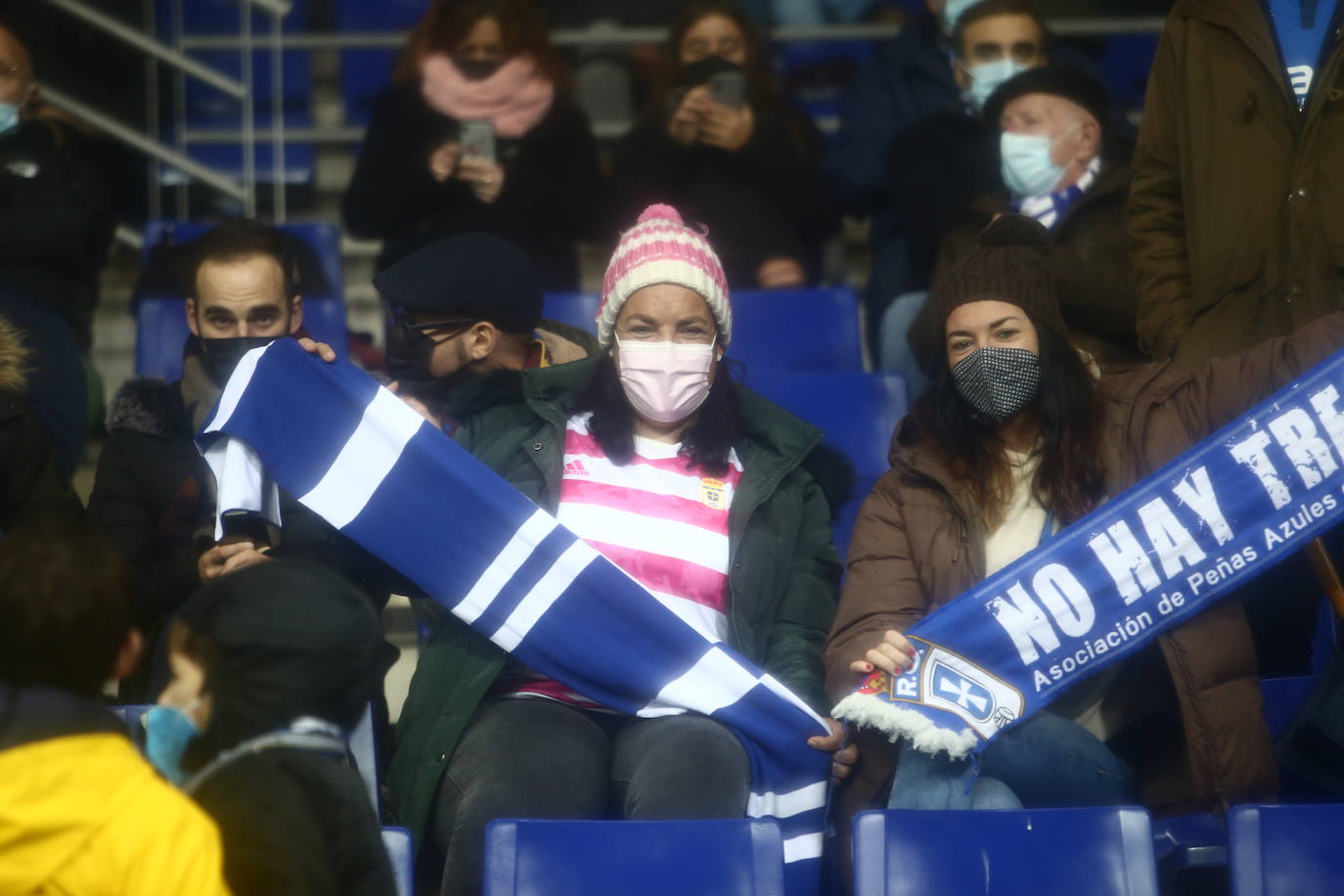 Buscate en la grada del Tartiere en el partido Real Oviedo Alcorcón