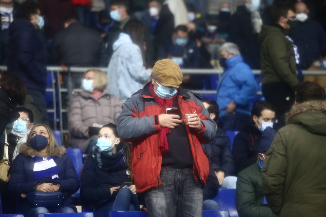 Buscate en la grada del Tartiere en el partido Real Oviedo Alcorcón