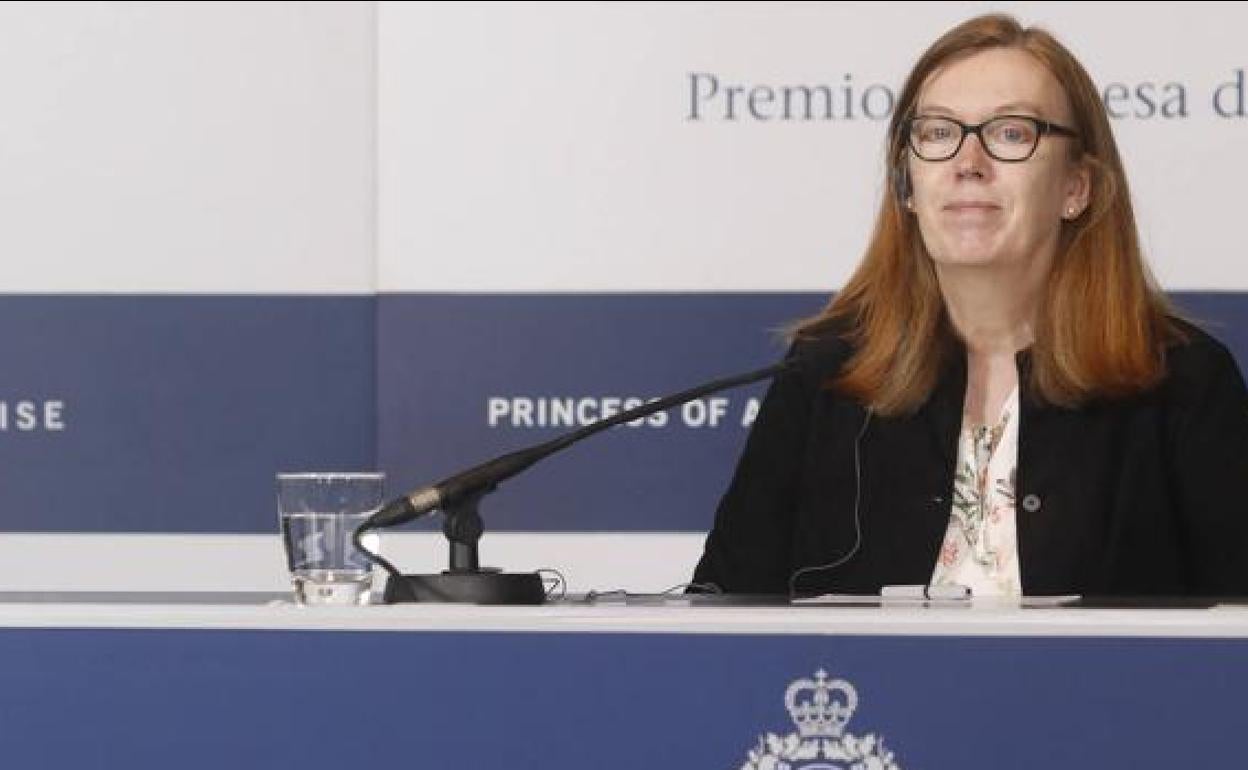 Sarah Gilbert, Premio Princesa de Asturias de Investigación Científica y Técnica, en una imagen pasada durante una rueda de prensa de los Premios Princesa.