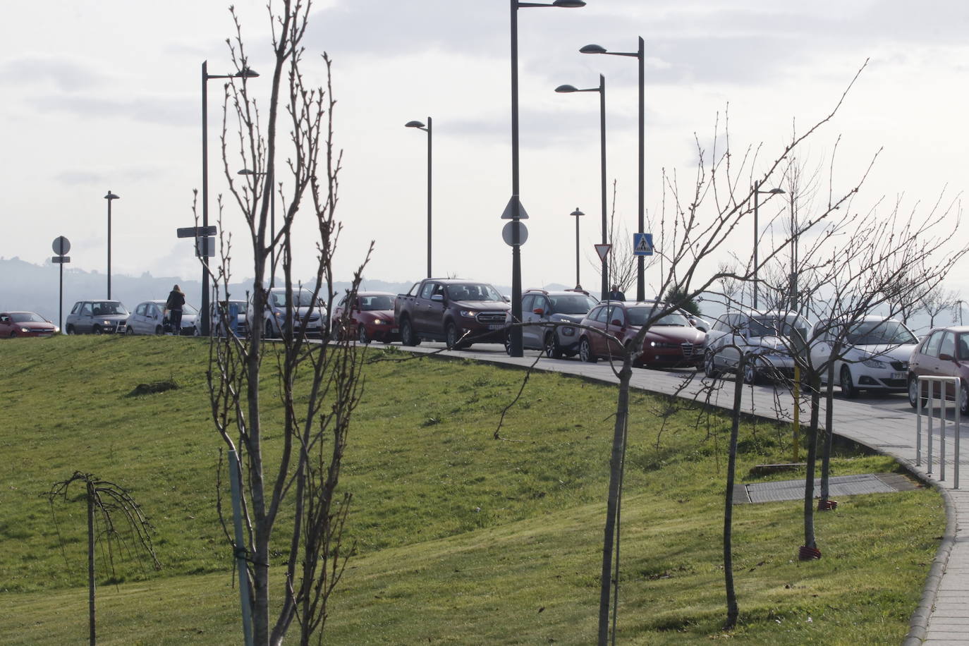 Fotos: Largas colas para hacerse una PCR en el HUCA