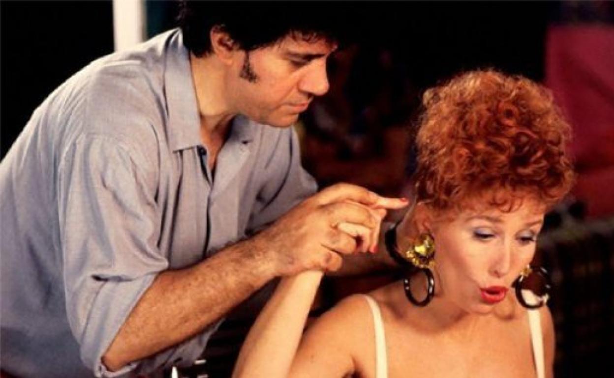 Pedro Almodóvar y Verónica Forqué, décadas atrás