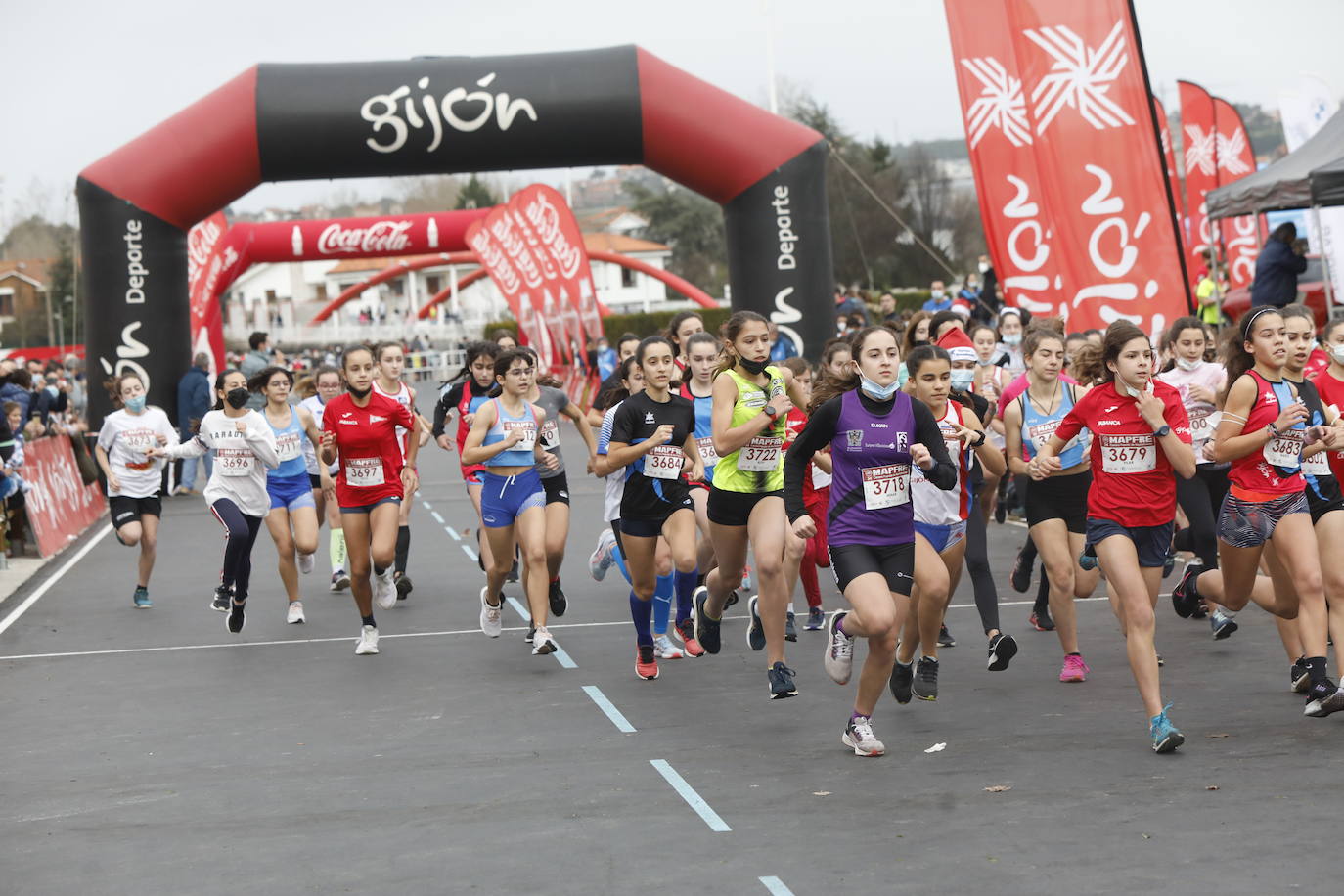 Fotos: Así fue la Carrera de Nochebuena de los niños