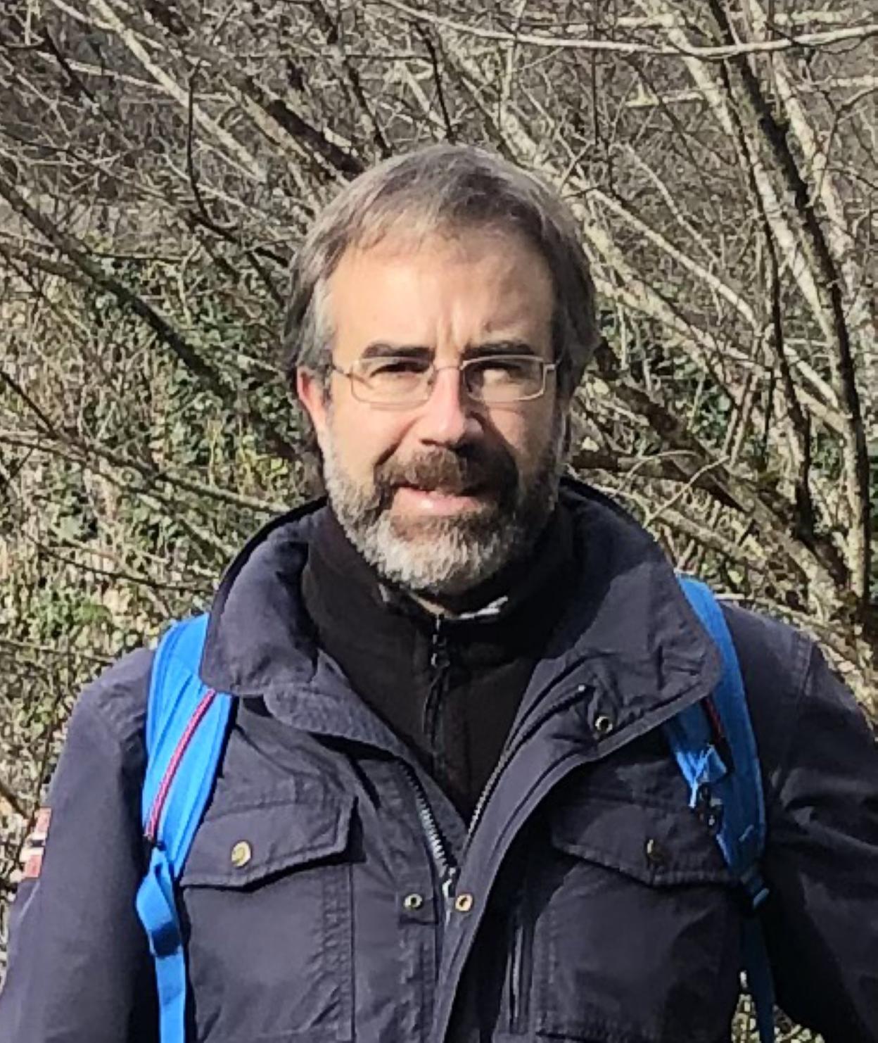 Alejandro García, arqueólogo. 