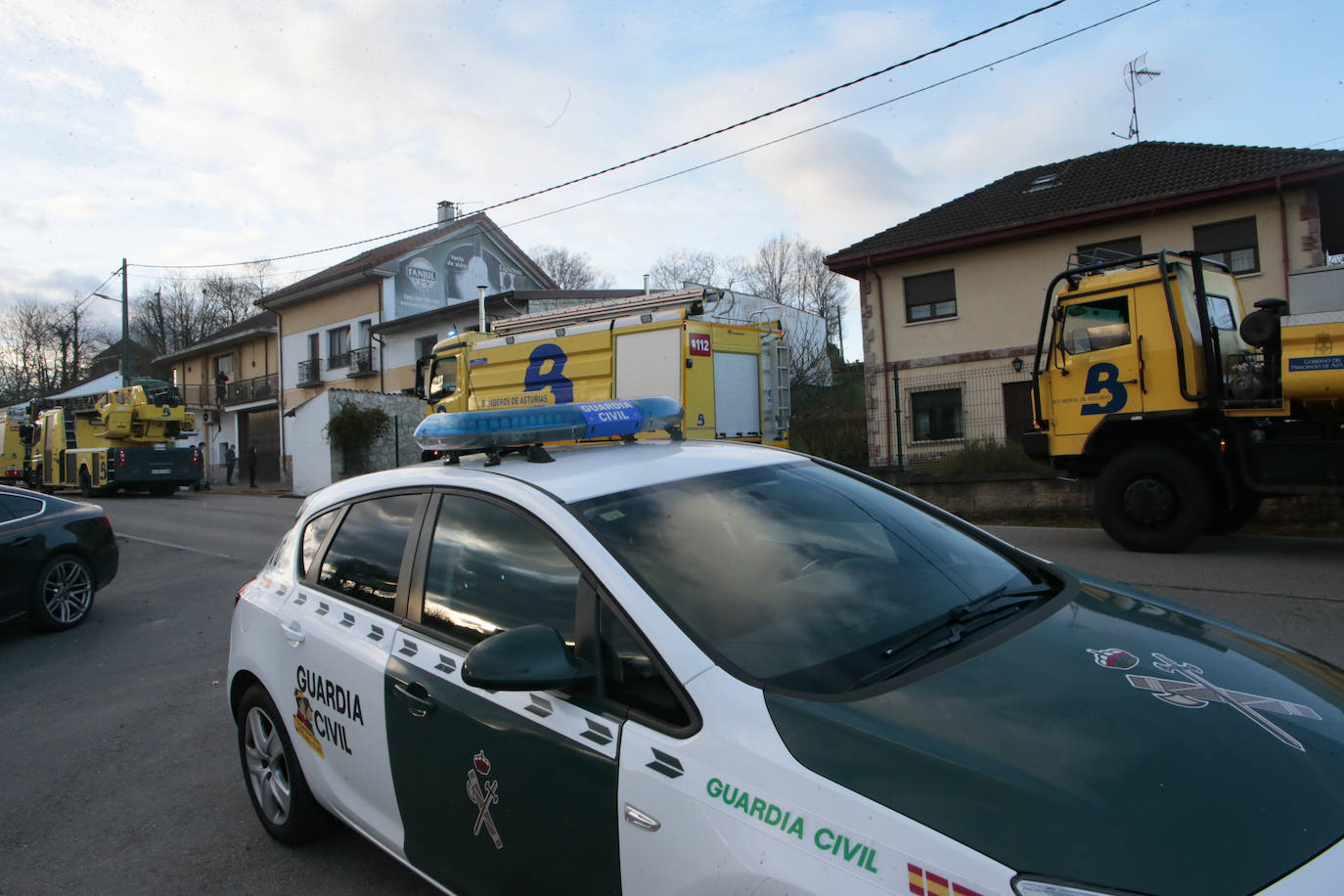 Fotos: El fuego arrasa con la sala de máquinas del Llagar Sidra Fanjul