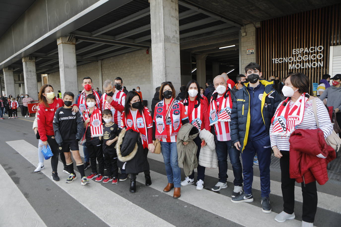 Fotos: ¿Estuviste en el Sporting - Lugo? ¡Búscate!